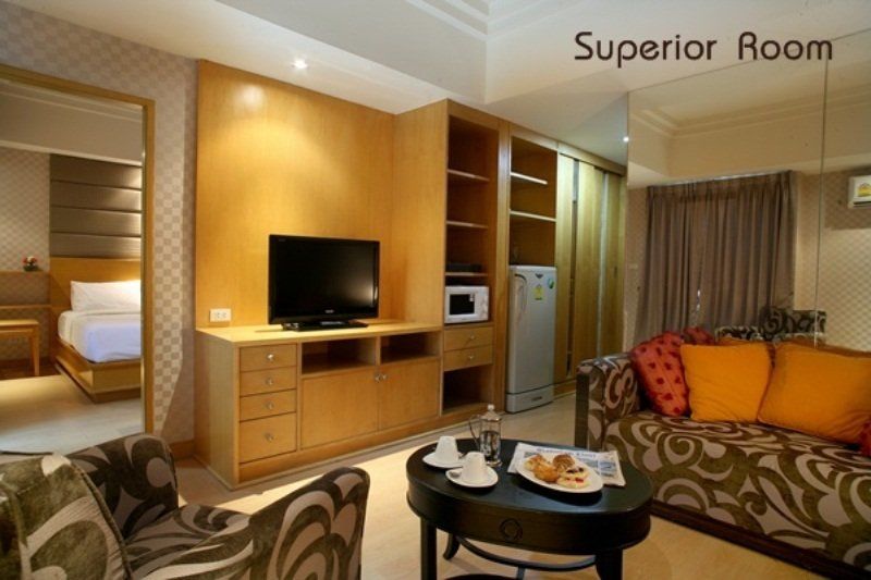 Twothree A Homely Hotel - Sha Extra Plus Bangkok Esterno foto