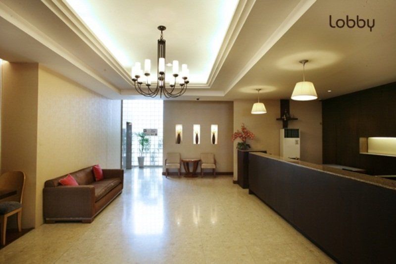 Twothree A Homely Hotel - Sha Extra Plus Bangkok Esterno foto